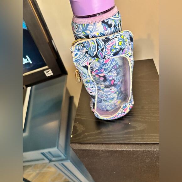 Lilly Pulitzer On The Go Water Bottle - Picture 3 of 4